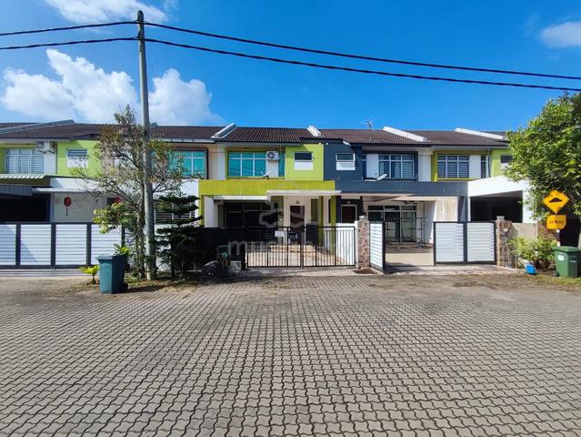 Furnished Double Storey At Kota Sas (Guarded & Gated) 1