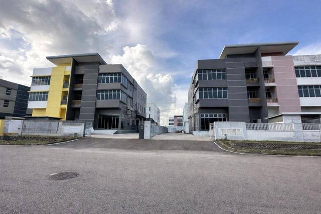 I Parc, Gelang Patah @ JB / 3 Storey Semi-D Factory / FREEHOLD 1