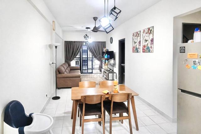 Pelangi Apartment ( Pelangi Damansara ) 1