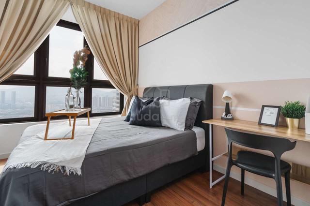 Master Bedroom Private Bathroom at M Vertica Cheras 1