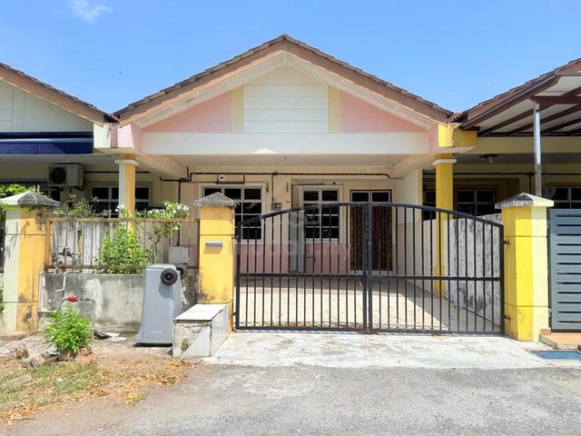 Taman Bukit Galena Seremban Single Storey House for rent 1