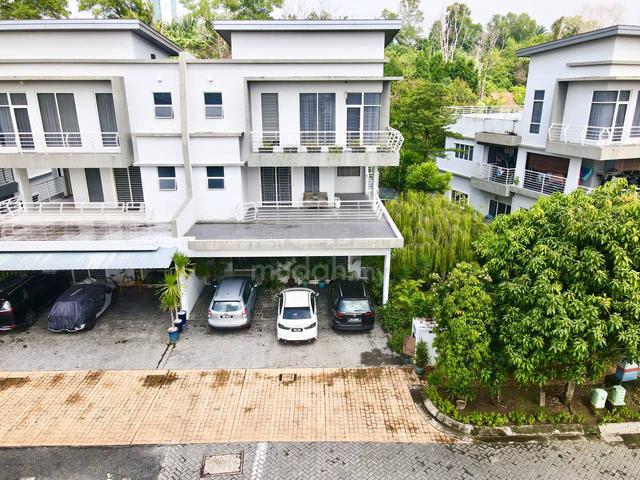 Semi-D House MyDiva Perdana Lakeview East Cyberjaya 1
