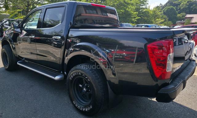 2017 Nissan NAVARA NP300 DC 2.5 SE FL (AT) (4X4) - 4