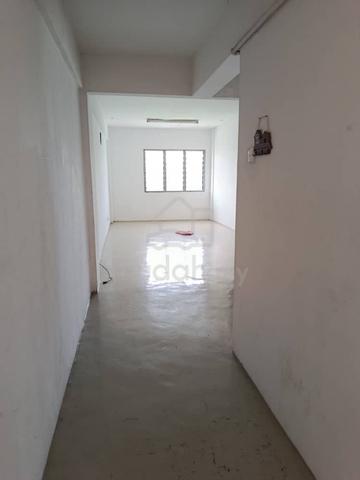 Taman Kosaso Apartment Mawar Bukit Beruntung SG Buaya 4