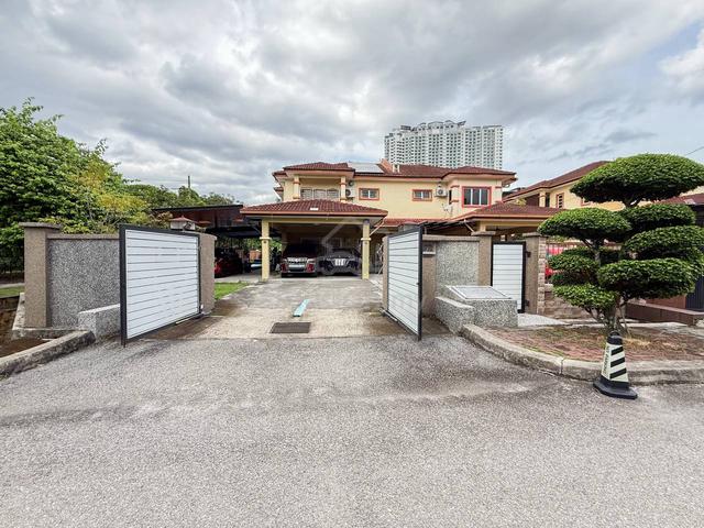 CORNER LOT Tanah Luas ! 2 Storey Semi D Taman Ramal Suria, Kajang 1