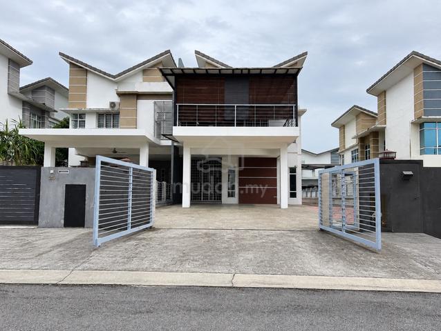 [SPACIOUS] Renovated 2 Storey Semi D Greenhill Residence 1