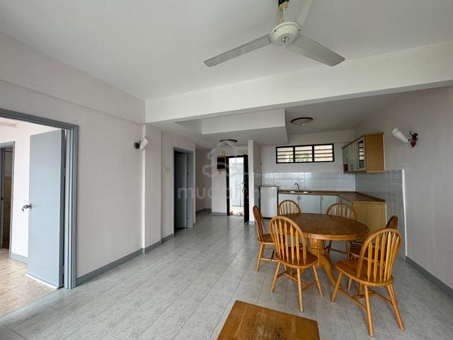 Meranti Park Suites 1