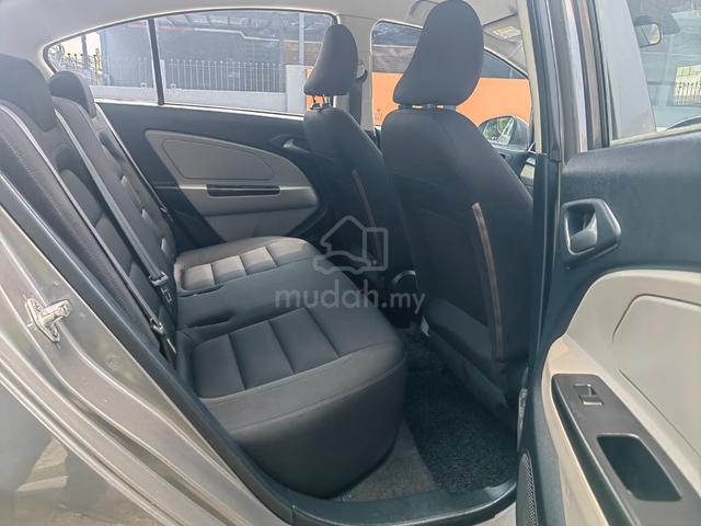 Proton PERSONA 1.6 EXECUTIVE (A) FULOAN F.S.RECOD - 5