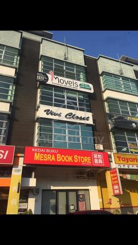 Muar Pesta Shop For Rent- 1st floor 1