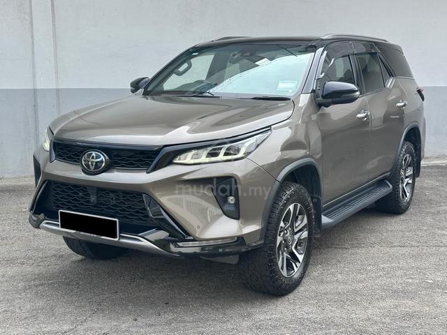 Toyota FORTUNER 2.8 SRZ (A) - 2
