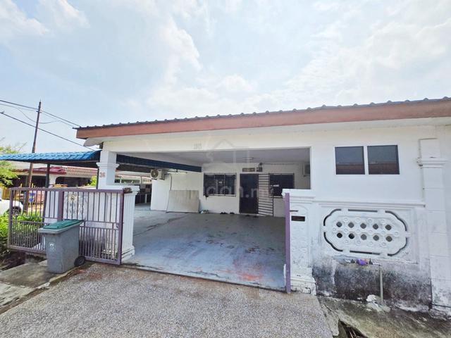 [Corner Lot] Rumah Teres Setingkat, Taman Sri Mawar, Senawang 1