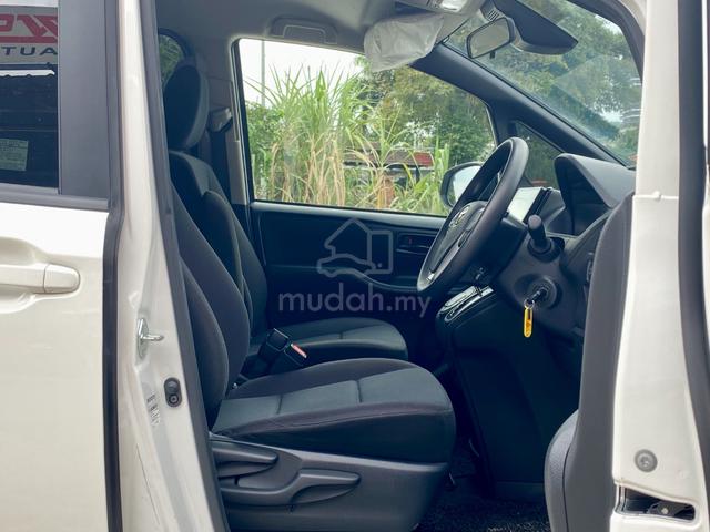 2019 Toyota VOXY 2.0 X (A) 8SEATER FACELIFT - 5