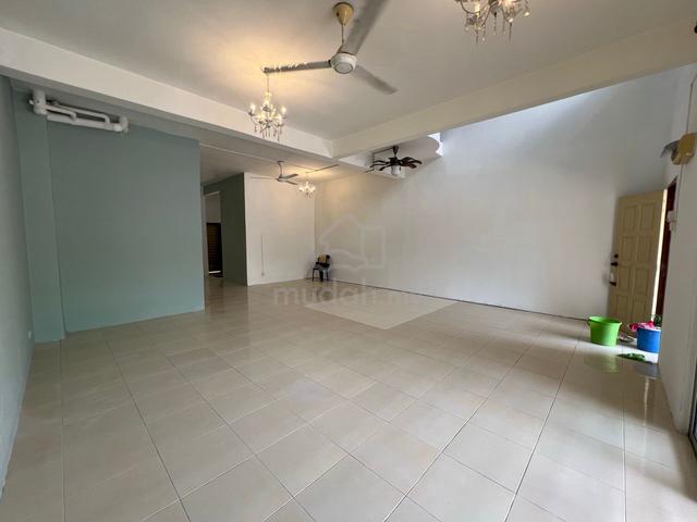 Bandar Kinrara | Taman Damai Utama | 2 Storey House | 5 Room 4 Bath 1