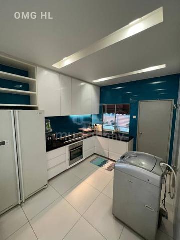 Nice Unit Fully Renovated & Furnished 2sty Corner Ambang Botanic Klang 1