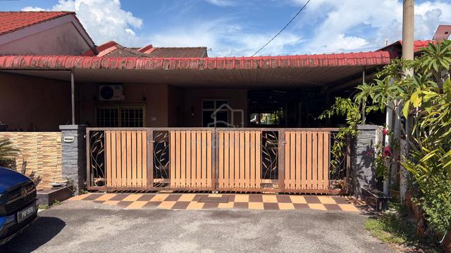 Rumah Semi D Full Renovation Taman Desa Aman, Parit Buntar 1