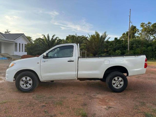 2011 Toyota HILUX Single Cab 2.5 (M) - 5