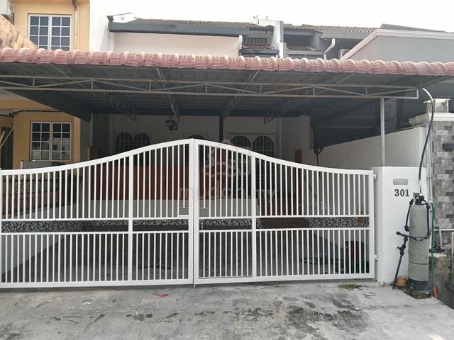 Double Storey Bandar Baru Sg Buloh for rent (Newly painted & reno) 1