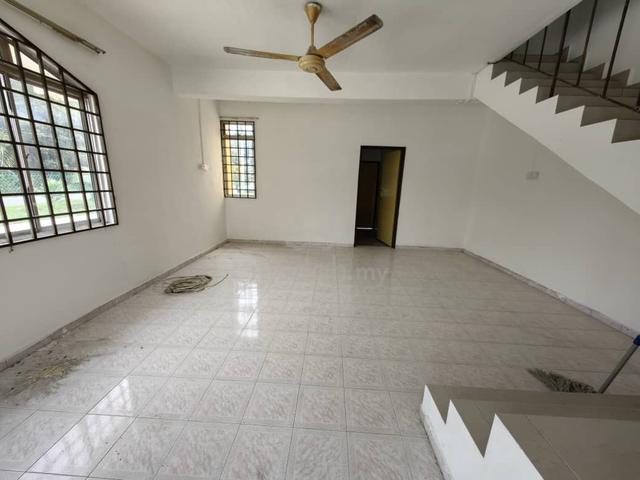 Saleng Senai @ Jambu Muhibah Corner Lot with 24ft extra Land 5