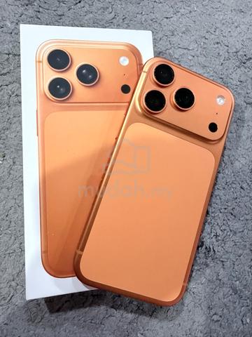 Iphone 17 Pro 512GB (ORANGE) - photo 2 of 5