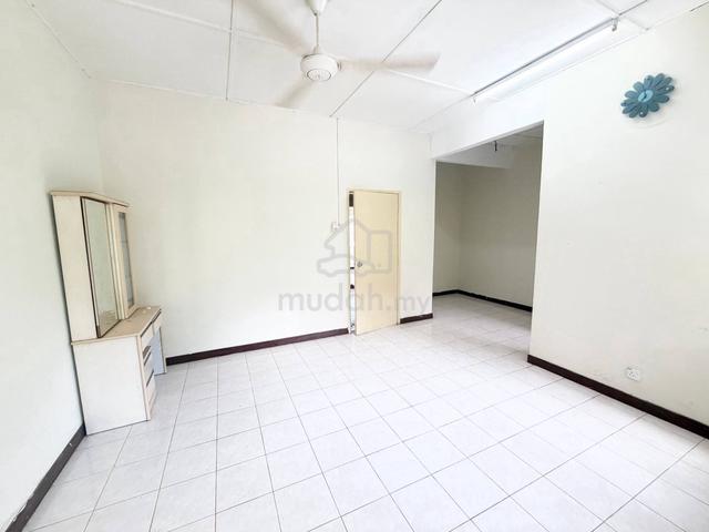 Rumah Double storey di Taman Bukit Emas Balakong. 515k only 1