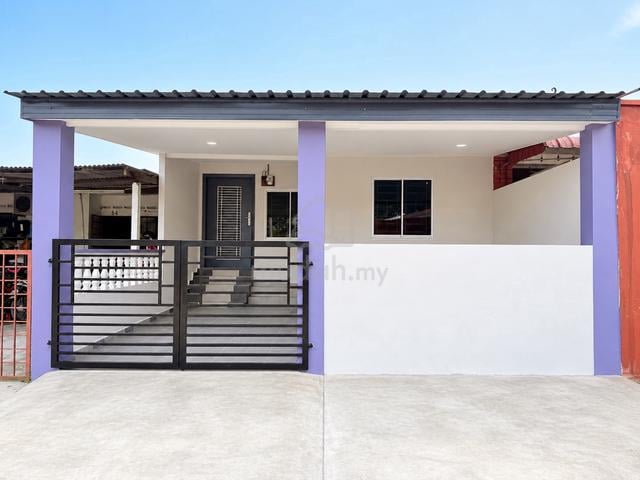 GOOD LOCATION! Taman Dahlia Single Storey Tampoi full loan 1