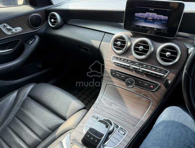 2016 Mercedes Benz C-CLASS 2.0 C200 3YEARS WARANTY - 4