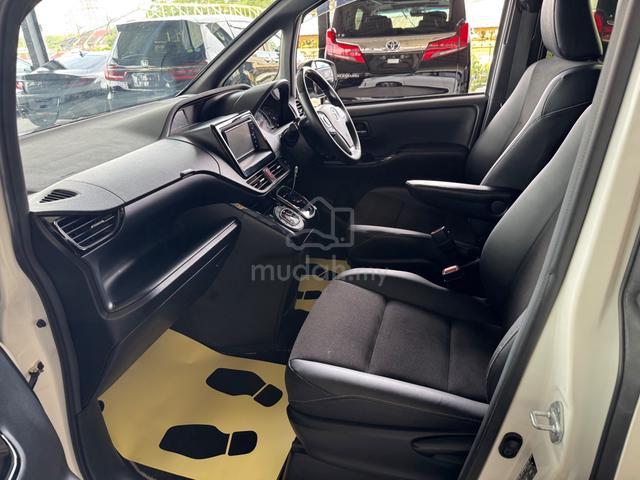 2021 Toyota NOAH 2.0 SI (A) - 5