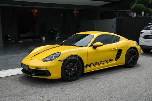 2017 Porsche Cayman 718 with nice car no. 39 - 1