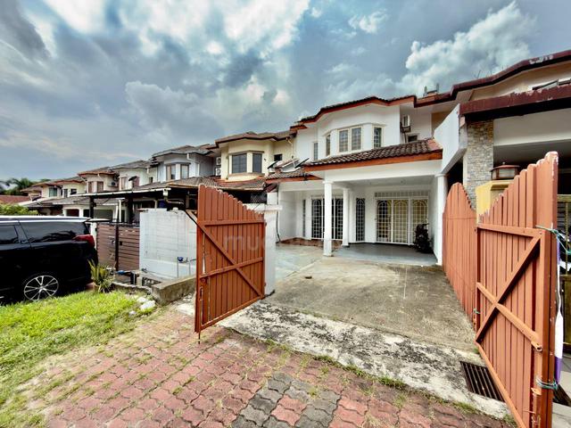 Rumah Besar, Muat 2 Kereta, Seksyen 7 Shah Alam 1