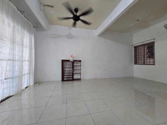 Double Storey House Bandar Puncak Alam Non bumi 100% Full Loan 18x60sf 1