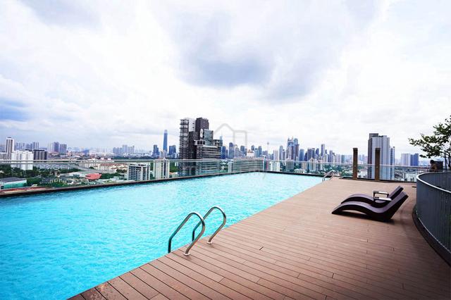 The Suite 1