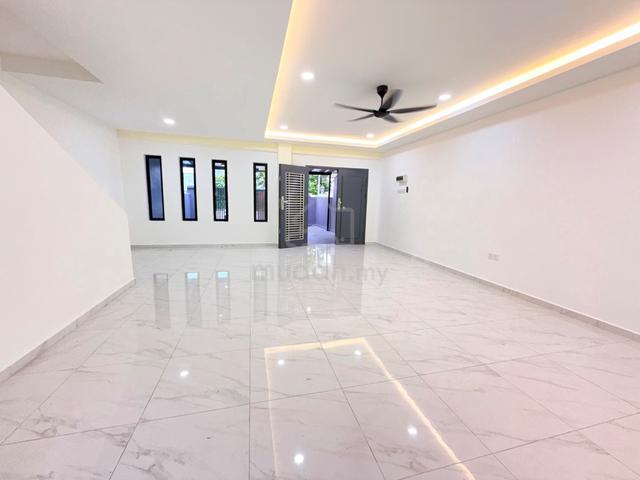 Double Storey Terrace Fully Renovated Taman Sri Skudai Full Loan 1