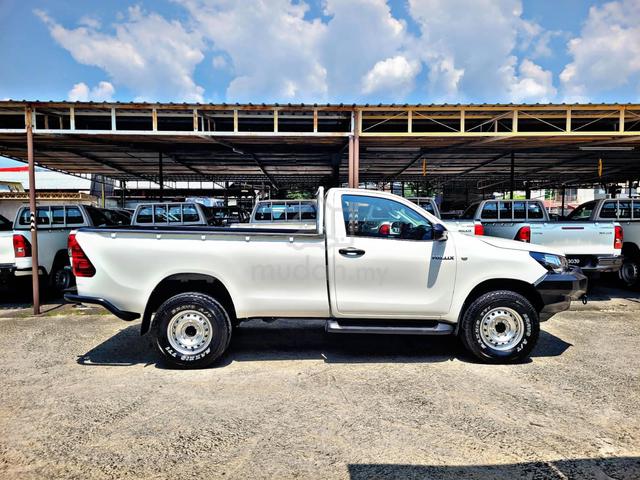2017 Toyota HILUX 2.4 VNT SINGLE CAB TIP TOP - 5