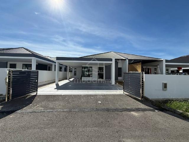 New Single Storey Semi Detached House for Rent at Riam Avenue Miri 1
