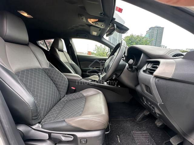 2021 Toyota C-HR 1.2 S-T GR SPORT (M)ORI CONDITION - 5