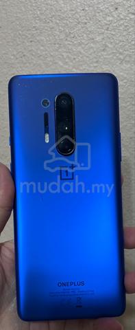 one plus 8 Pro..5G/ 256gb 12ram - photo 3 of 3