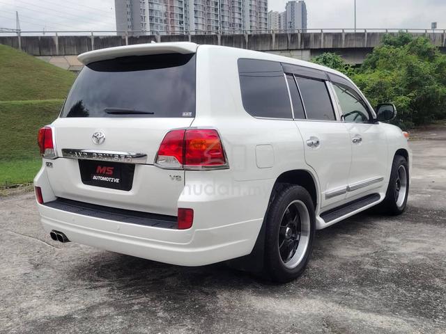 2013 Toyota LANDCRUISER 4.6 ZX (URJ202W) (A) reg18 - 3