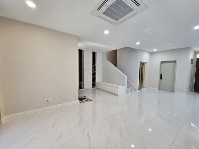 Mesra terrace dutamas mont kiara KL 4 storey semi D newly renovated 1