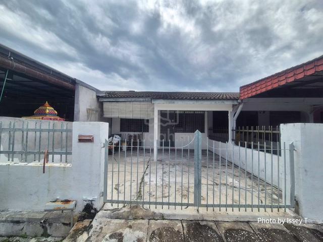 Menglembu single storey terrace house partially furnished 1