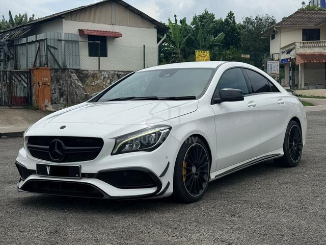 2017 Mercedes Benz CLA-CLASS 1.6 200 (CBU) AMG - 1