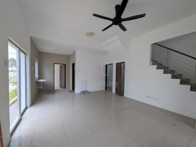 Gated & Guarded Semi D Cluster 2 Tingkat Taman Desiran Bayu, Puchong 1