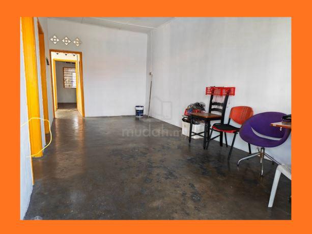Single Storey GEMPITA 2 Salak South Garden 1