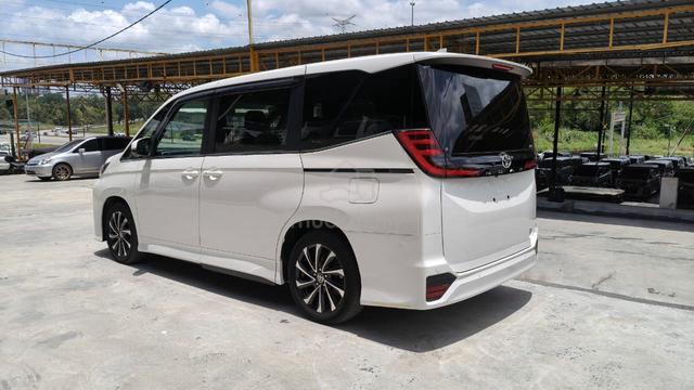 2022 Toyota NOAH 2.0 Z (A) - 4