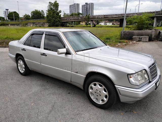 1991 Mercedes Benz 260E 2.6 (A) - 5