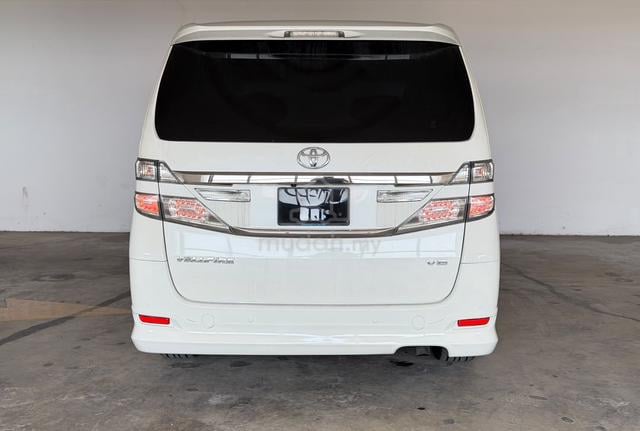 2013 Toyota VELLFIRE 3.5 Z GOLDEN EYES FULL LOAN!! - 4