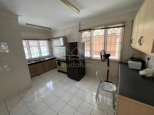 Kenny Hill | Fully Furnished Corner House for Rent 1