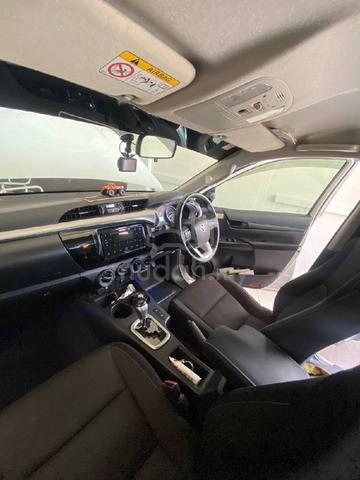 2018 Toyota HILUX 2.4 G FACELIFT (A) - 4