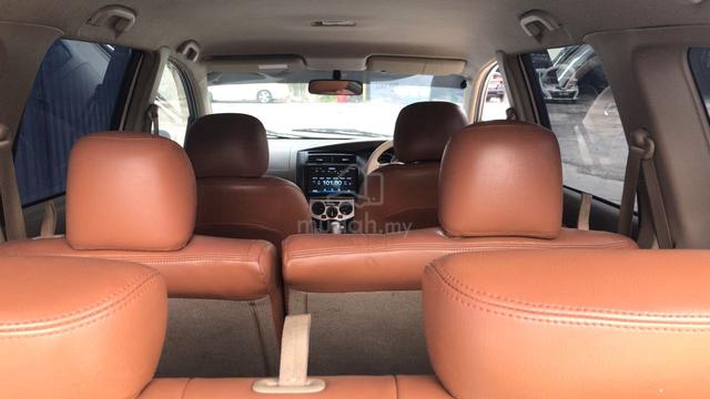 2010 Nissan GRAND LIVINA 1.8 IMPUL (loan kedai) - 2