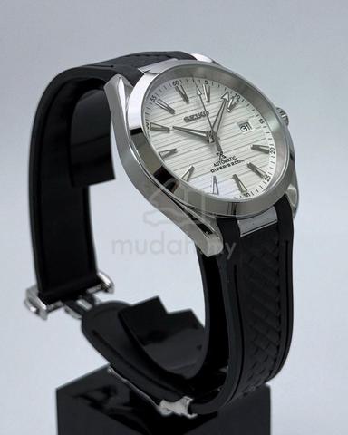 Carousel Image