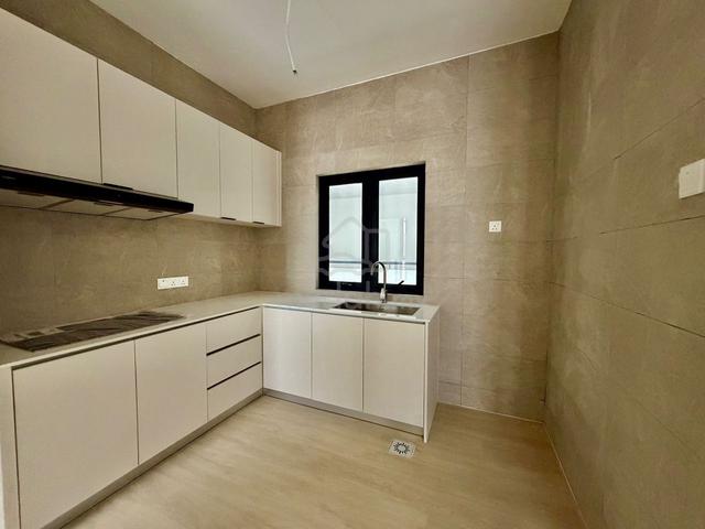 The Banquet Residence 1